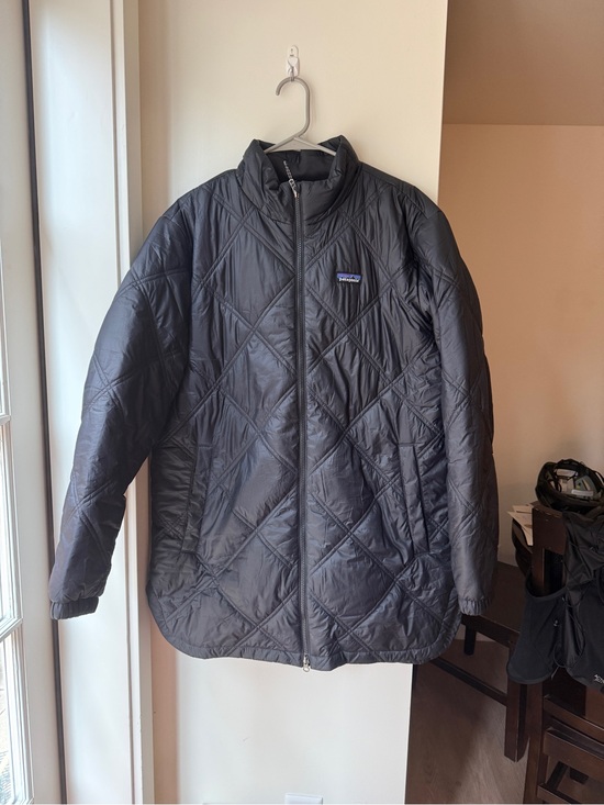 Patagonia Jackets & Blazers - Patagonia Women’s Black Quilted Lightweight Jacket